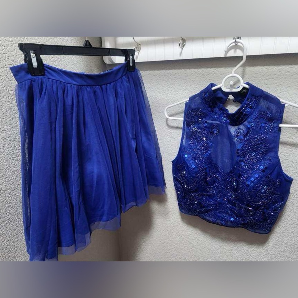 Top/Skirt Set